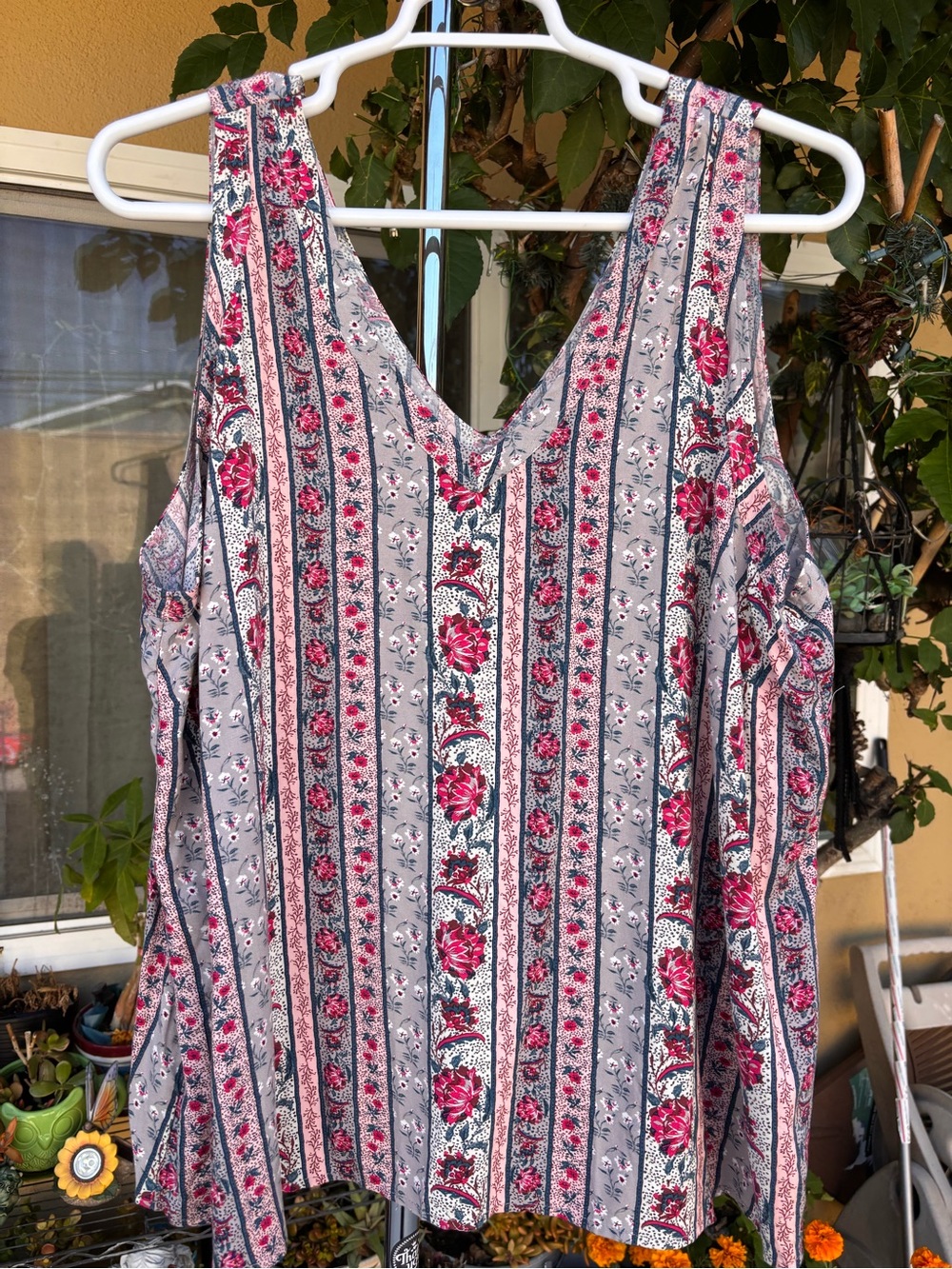 Cottagecore Garden Patchwork Print Challis Sleeveless VNeck Plus Size 3X Torrid